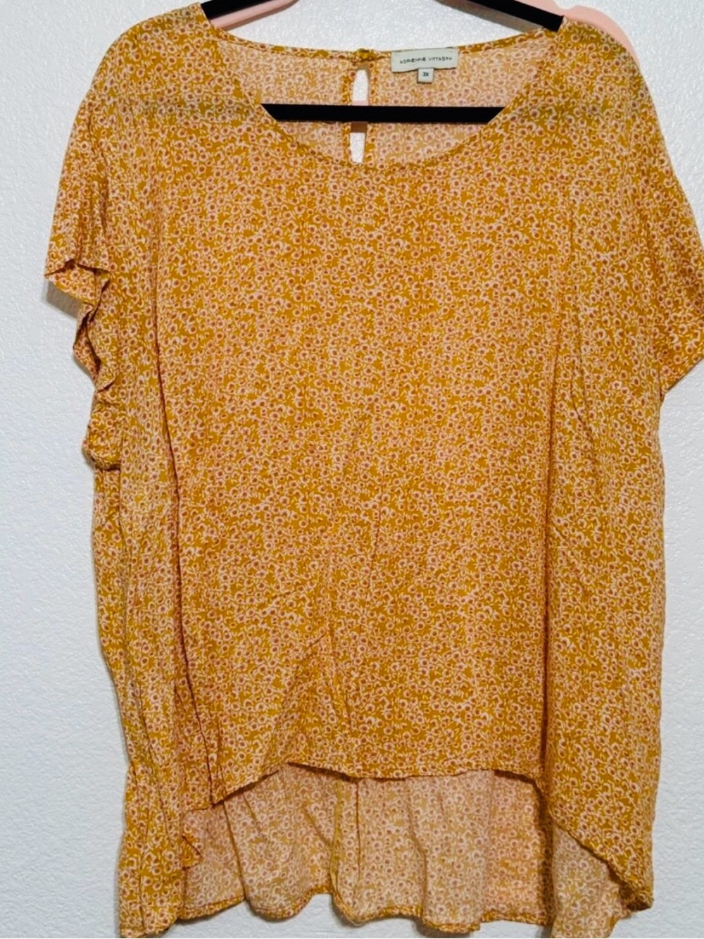 Adrienne Vittadini Yellow with Small Flowers High-Low Blouse 3X GUC